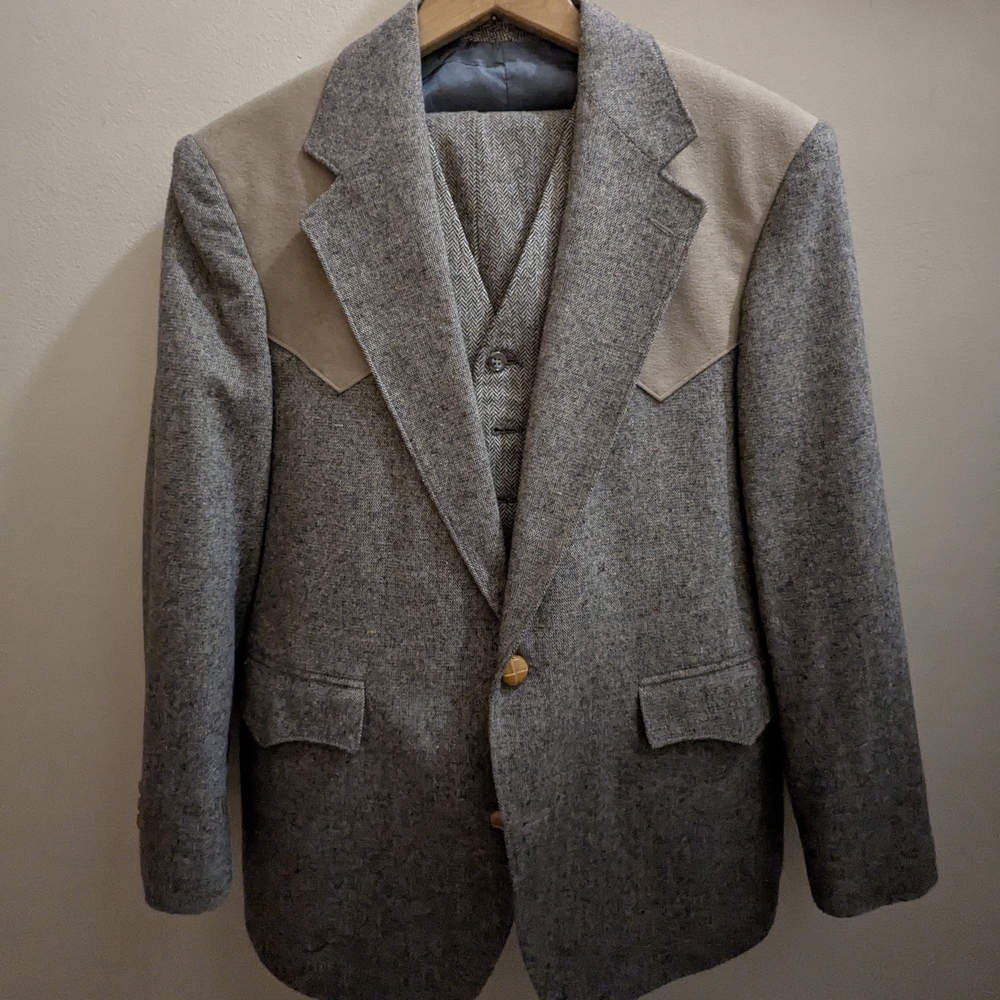 Western Suit Tan Wool 29x28 38R